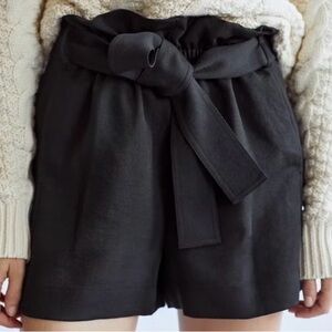 Wilfred Aritzia Black Paperbag High Hi Waist Waisted Belted Shorts With Pockets